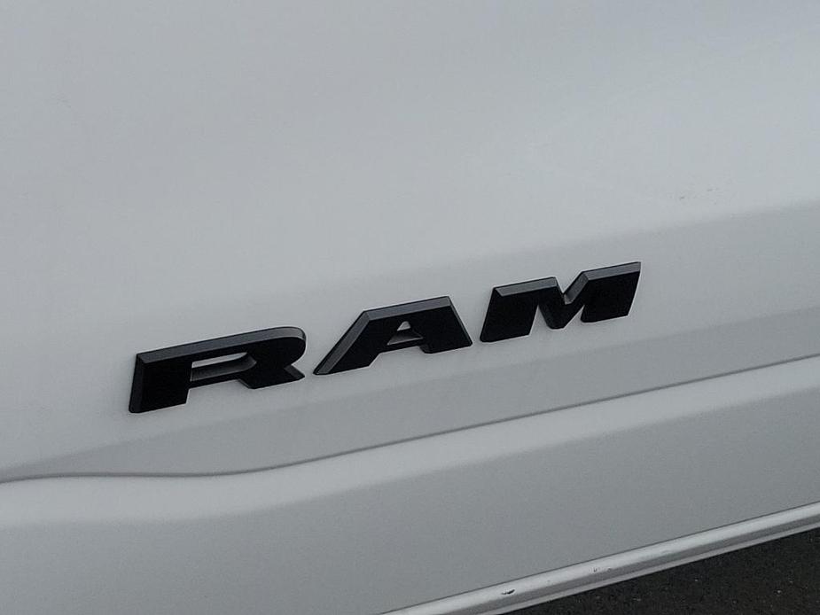 new 2025 Ram 1500 car, priced at $47,951