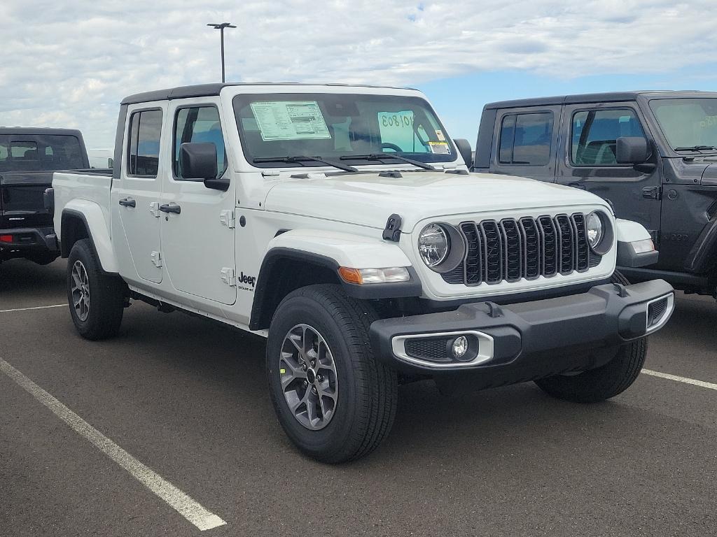 new 2024 Jeep Gladiator car, priced at $46,948