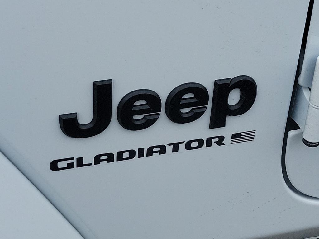 new 2024 Jeep Gladiator car, priced at $49,147