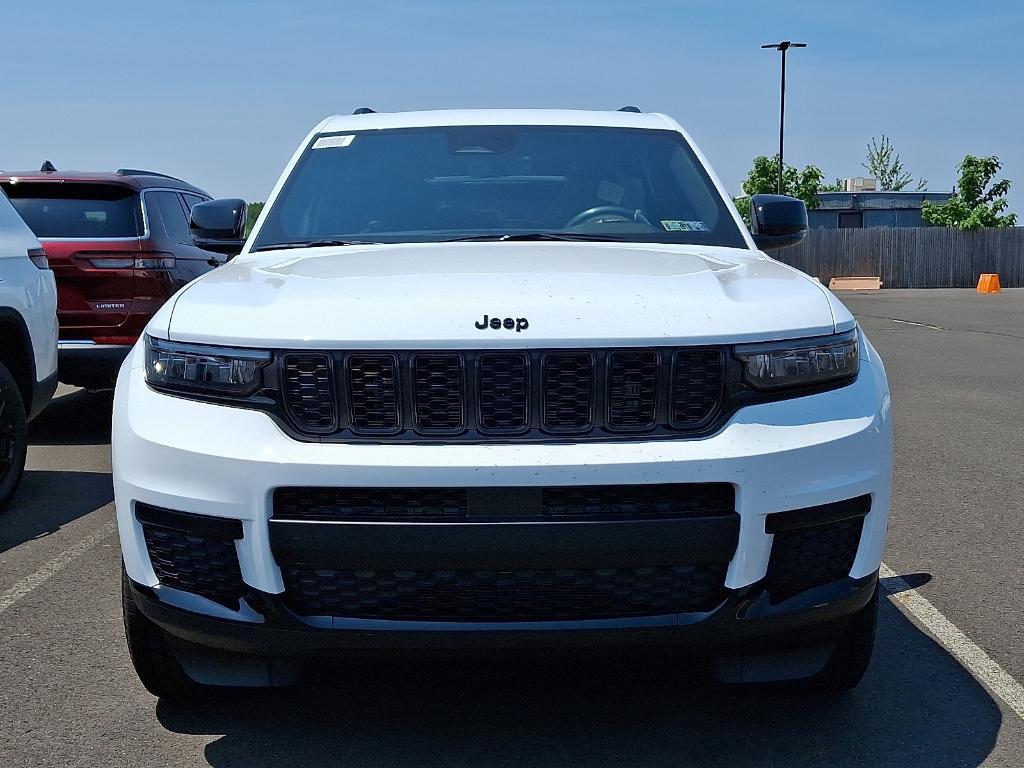new 2025 Jeep Grand Cherokee L car, priced at $41,308