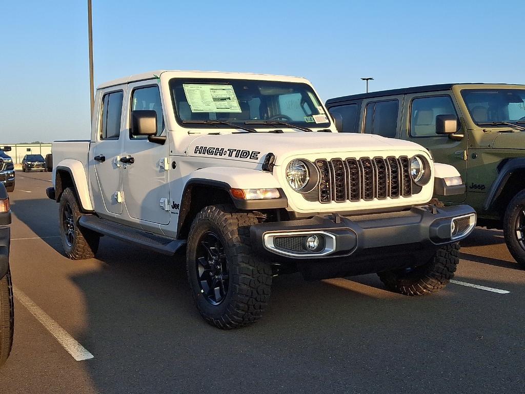 new 2025 Jeep Gladiator car, priced at $47,768