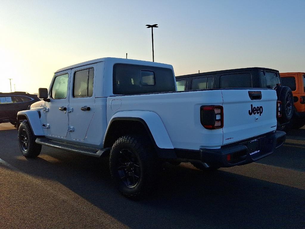 new 2025 Jeep Gladiator car, priced at $47,768