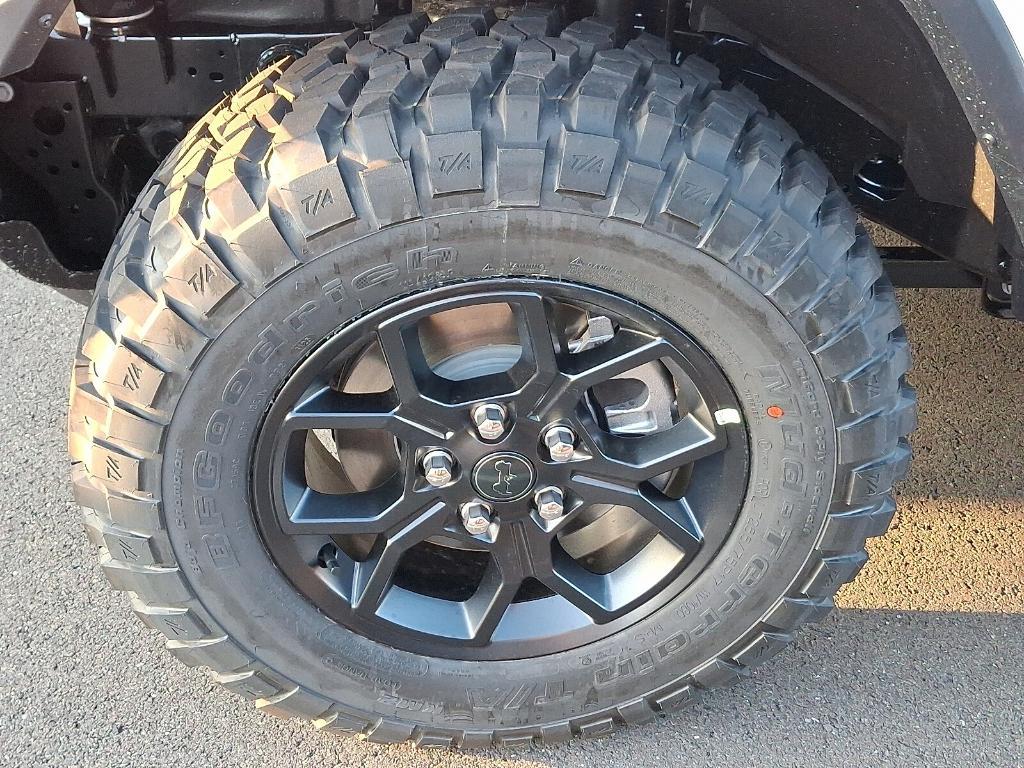 new 2025 Jeep Gladiator car, priced at $47,768
