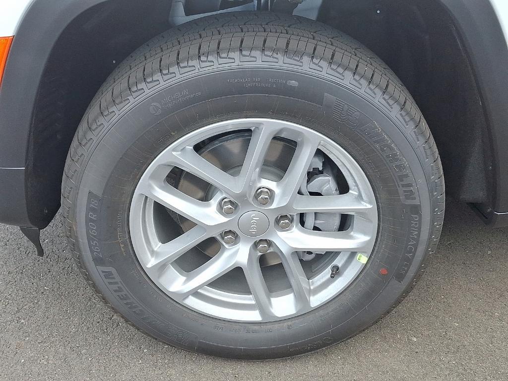 new 2025 Jeep Grand Cherokee car, priced at $35,386