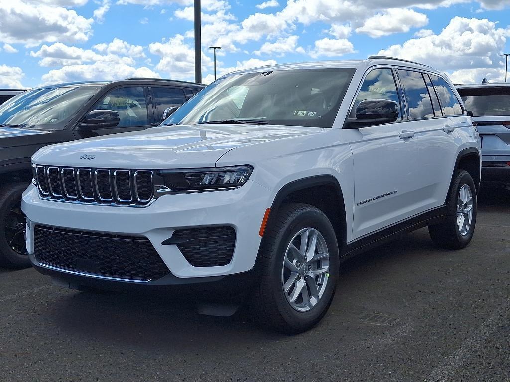 new 2025 Jeep Grand Cherokee car, priced at $35,386