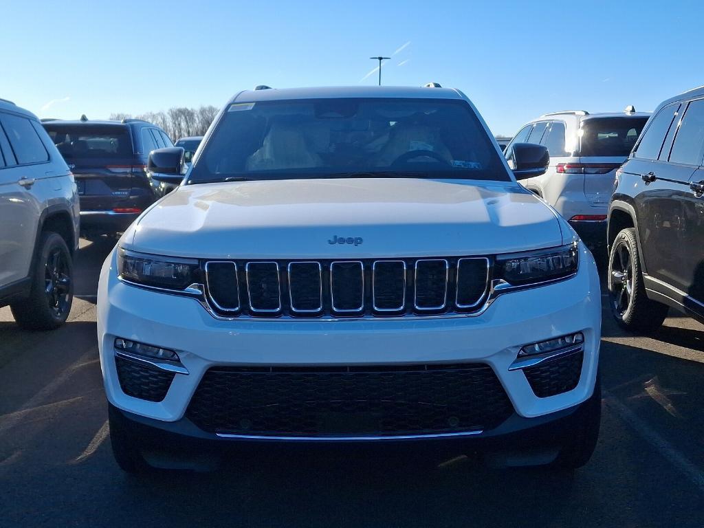 new 2025 Jeep Grand Cherokee car, priced at $53,321