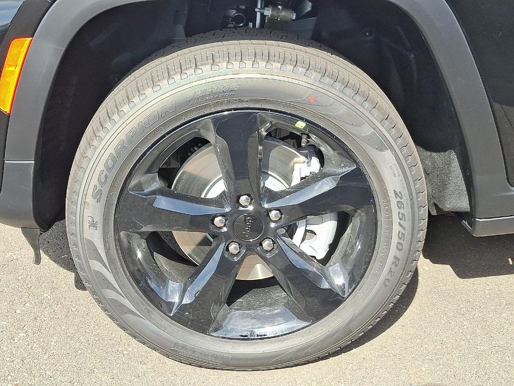 new 2025 Jeep Grand Cherokee L car, priced at $51,591