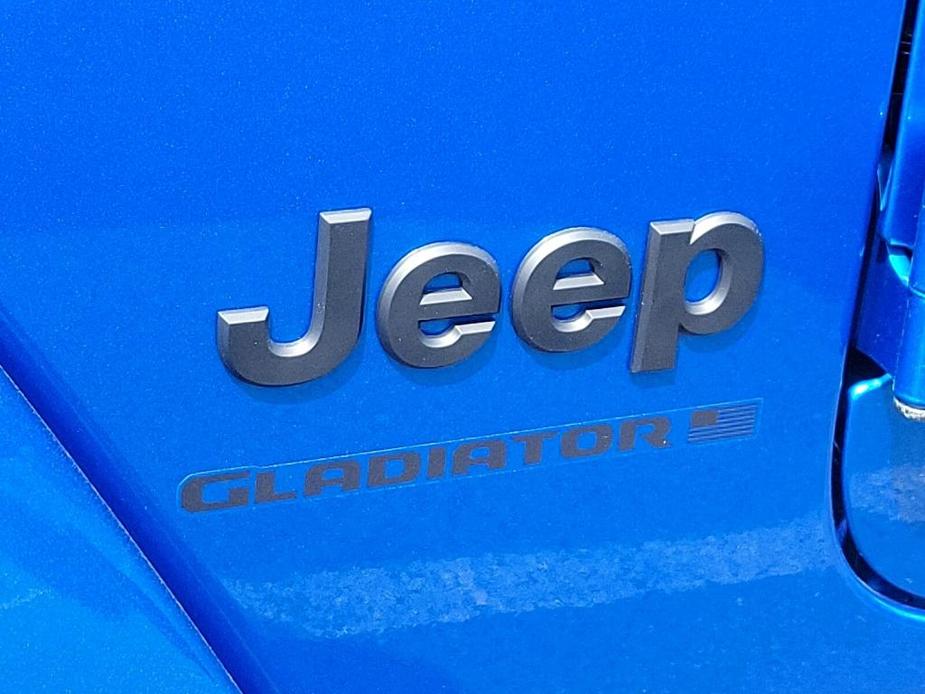 new 2024 Jeep Gladiator car, priced at $44,391