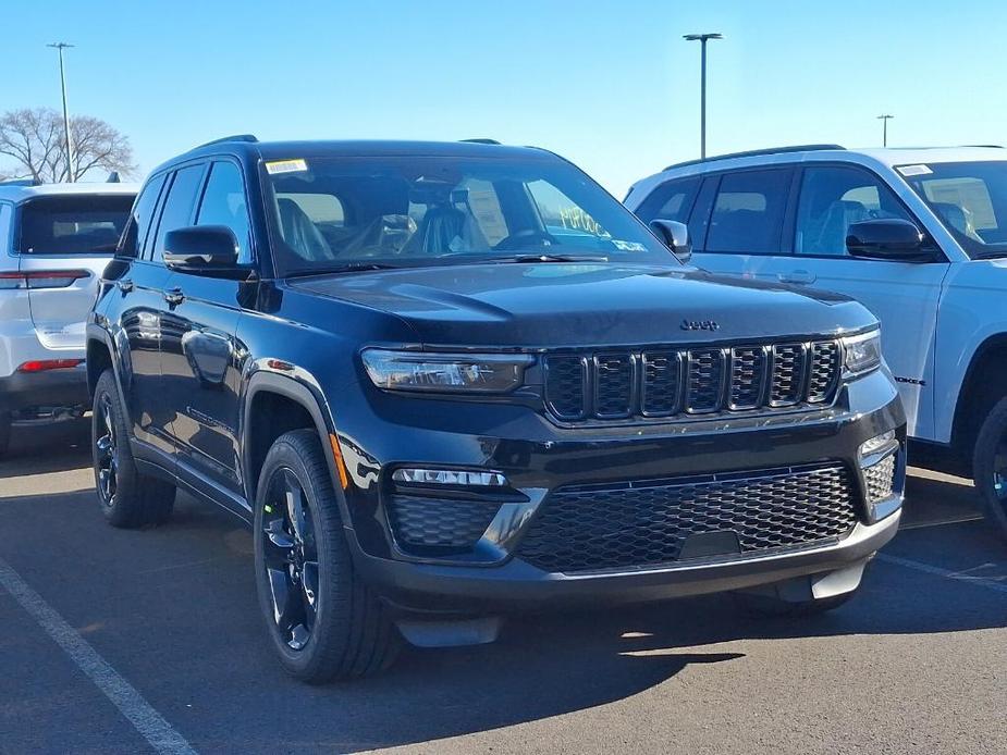 new 2025 Jeep Grand Cherokee car, priced at $51,091