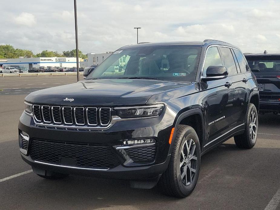 new 2025 Jeep Grand Cherokee car, priced at $45,851