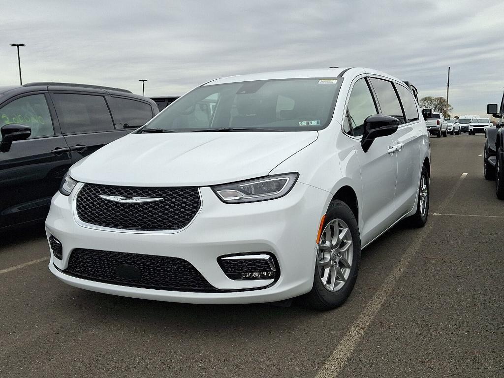 new 2026 Chrysler Pacifica car, priced at $41,445