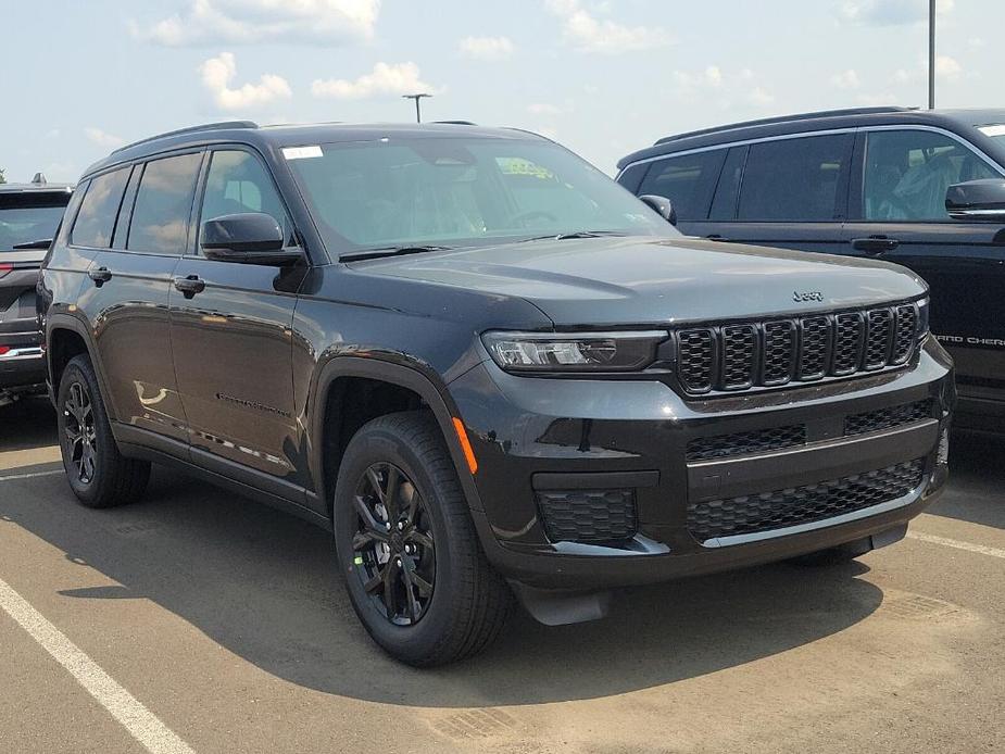 new 2024 Jeep Grand Cherokee L car, priced at $41,591