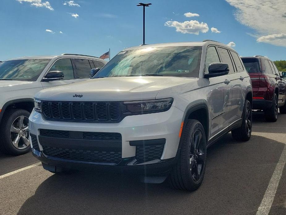 new 2025 Jeep Grand Cherokee L car, priced at $50,481