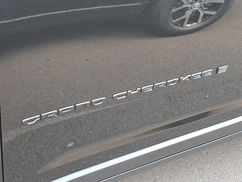 new 2025 Jeep Grand Cherokee car, priced at $40,541