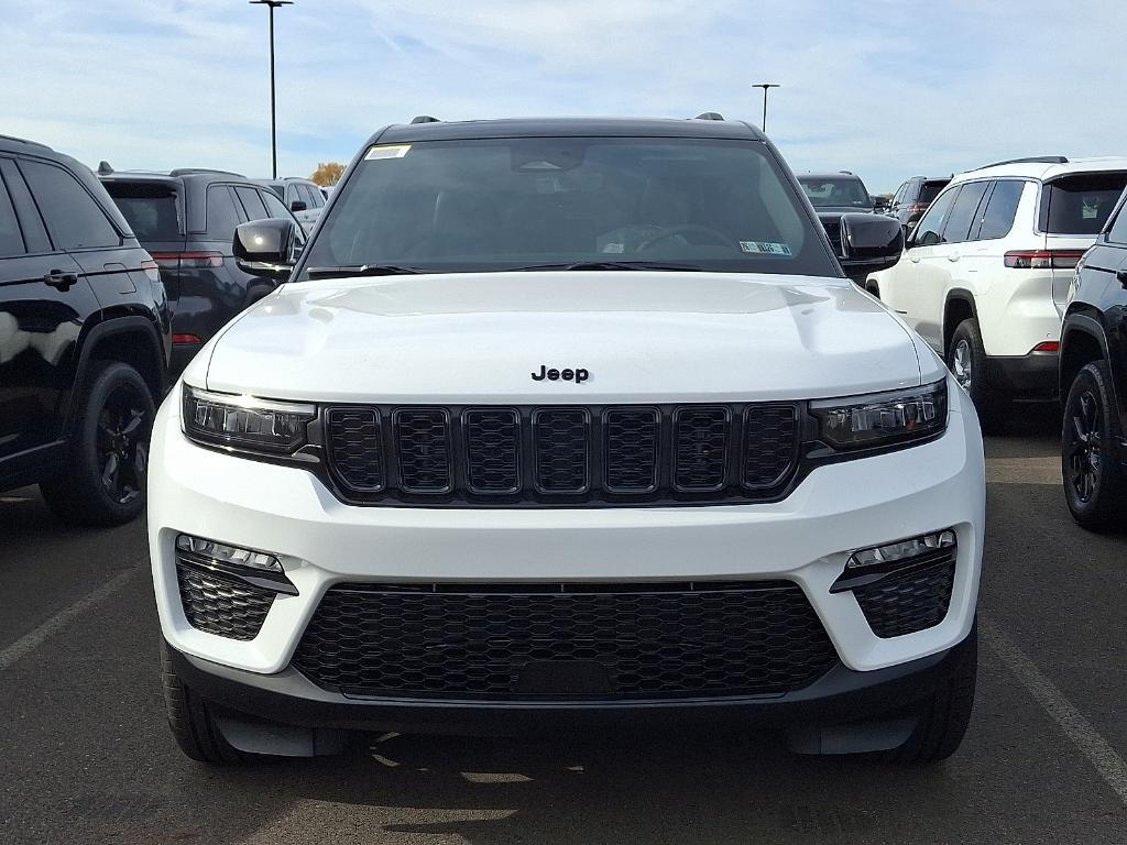 new 2025 Jeep Grand Cherokee car, priced at $46,951