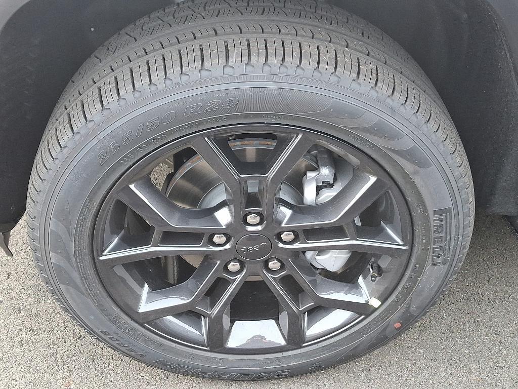 new 2025 Jeep Grand Cherokee car, priced at $46,951