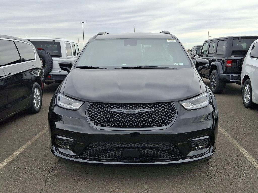 new 2026 Chrysler Pacifica car, priced at $42,995