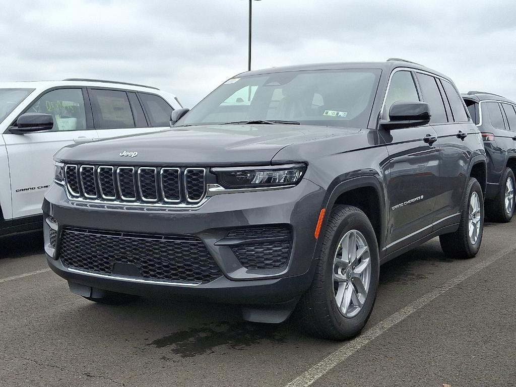 new 2025 Jeep Grand Cherokee car, priced at $35,981