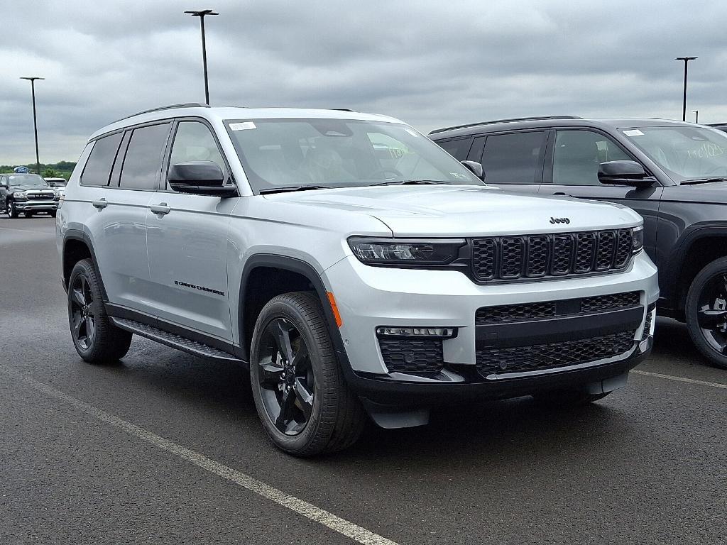 new 2025 Jeep Grand Cherokee L car, priced at $52,643