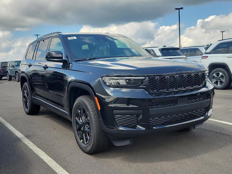 new 2024 Jeep Grand Cherokee L car, priced at $41,591