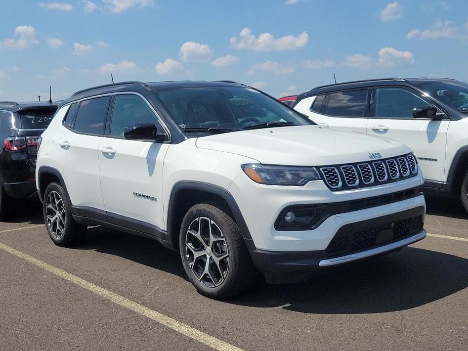 new 2024 Jeep Compass car, priced at $30,872