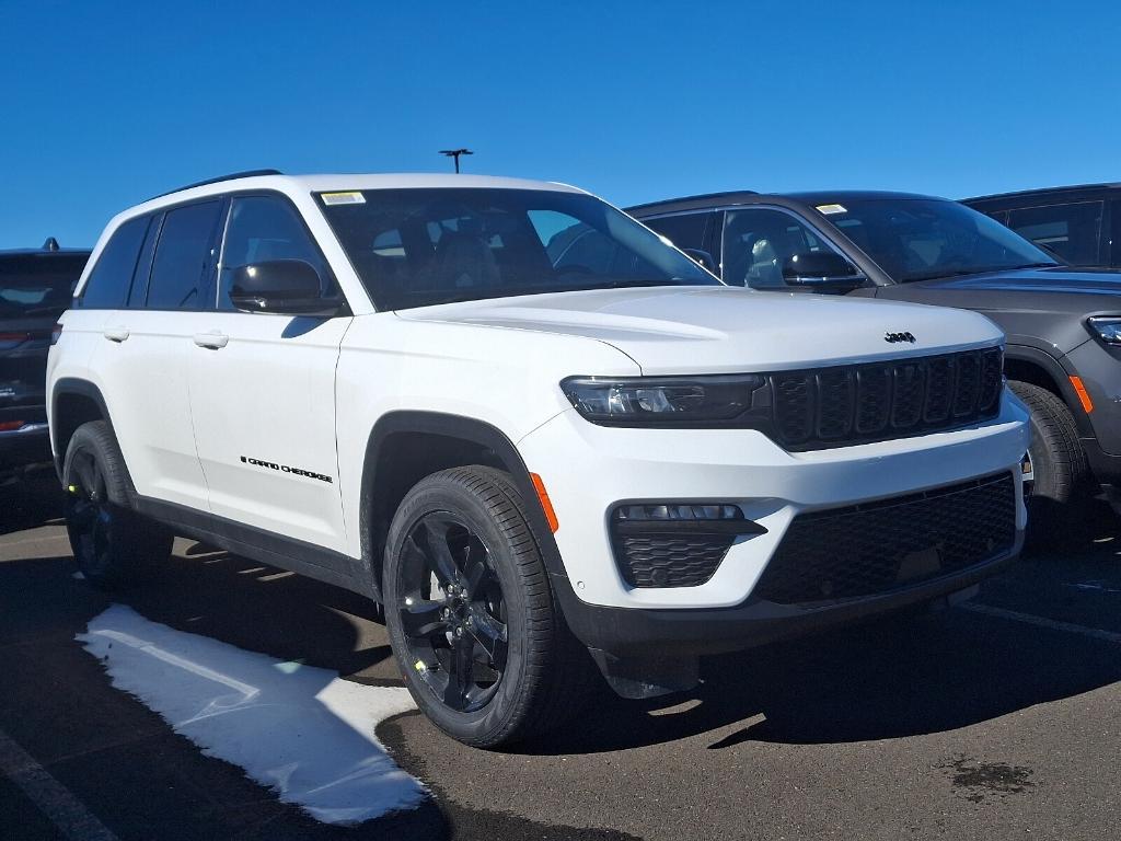 new 2025 Jeep Grand Cherokee car, priced at $49,896