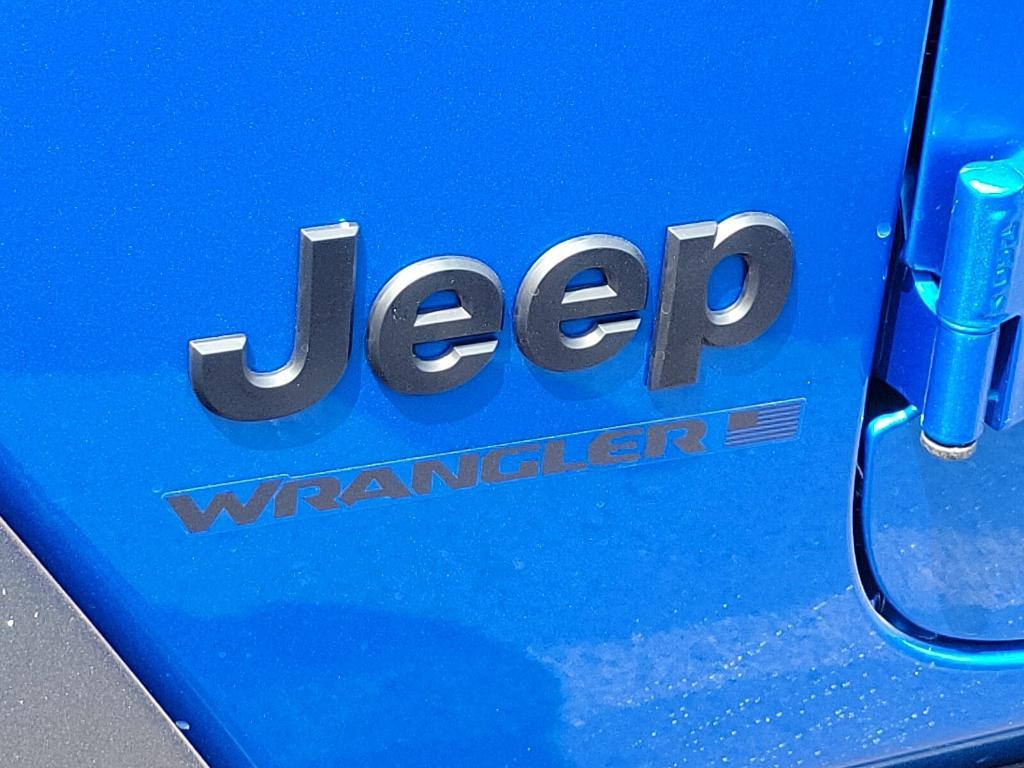 new 2024 Jeep Wrangler car, priced at $48,621