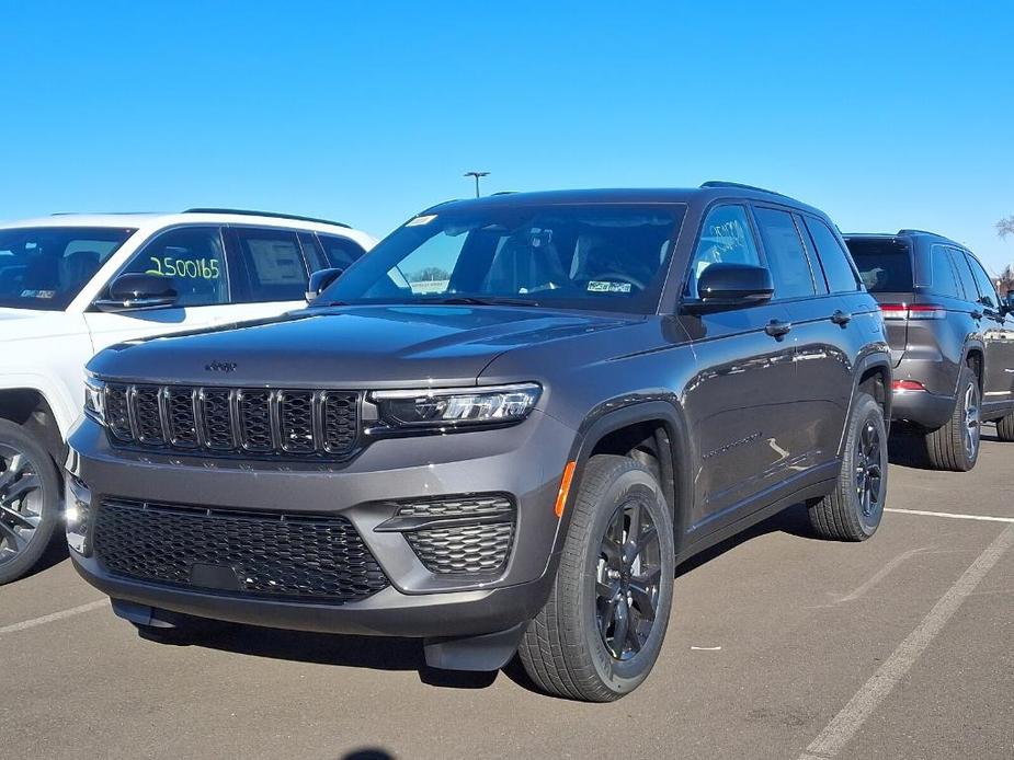 new 2025 Jeep Grand Cherokee car, priced at $45,086