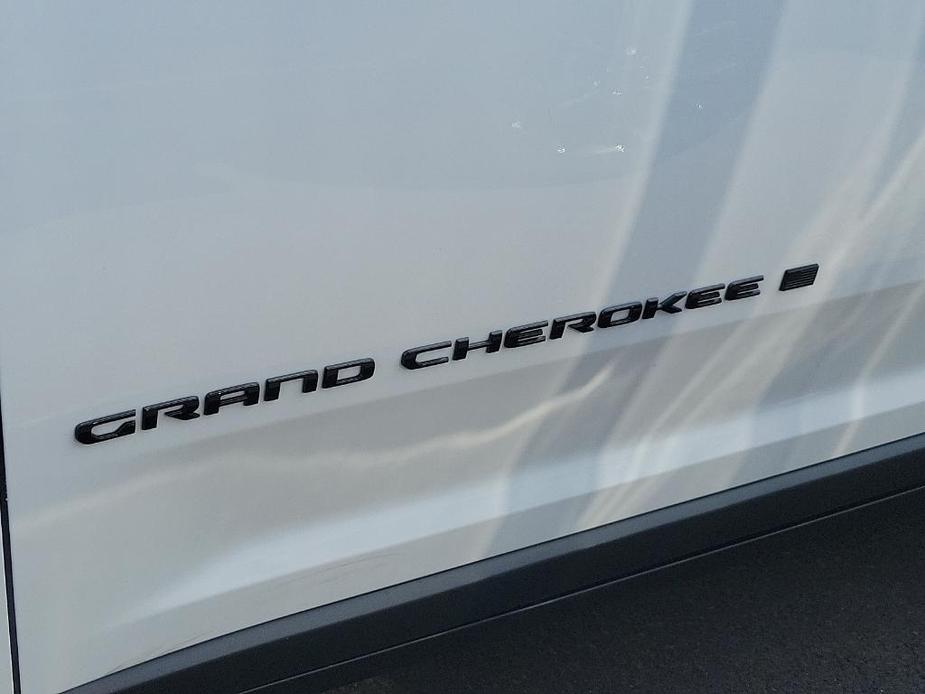 new 2024 Jeep Grand Cherokee car, priced at $41,612