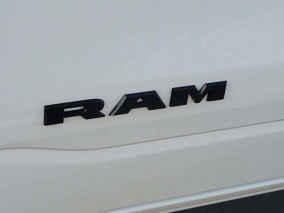 new 2025 Ram 1500 car, priced at $47,951