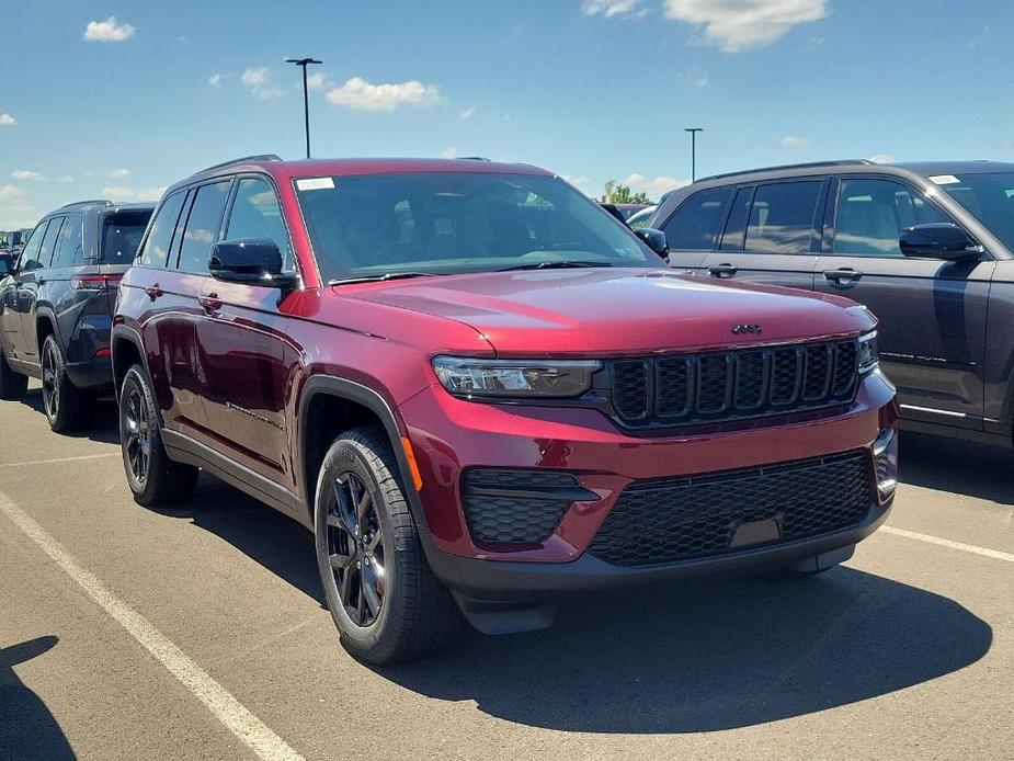 new 2024 Jeep Grand Cherokee car, priced at $41,062