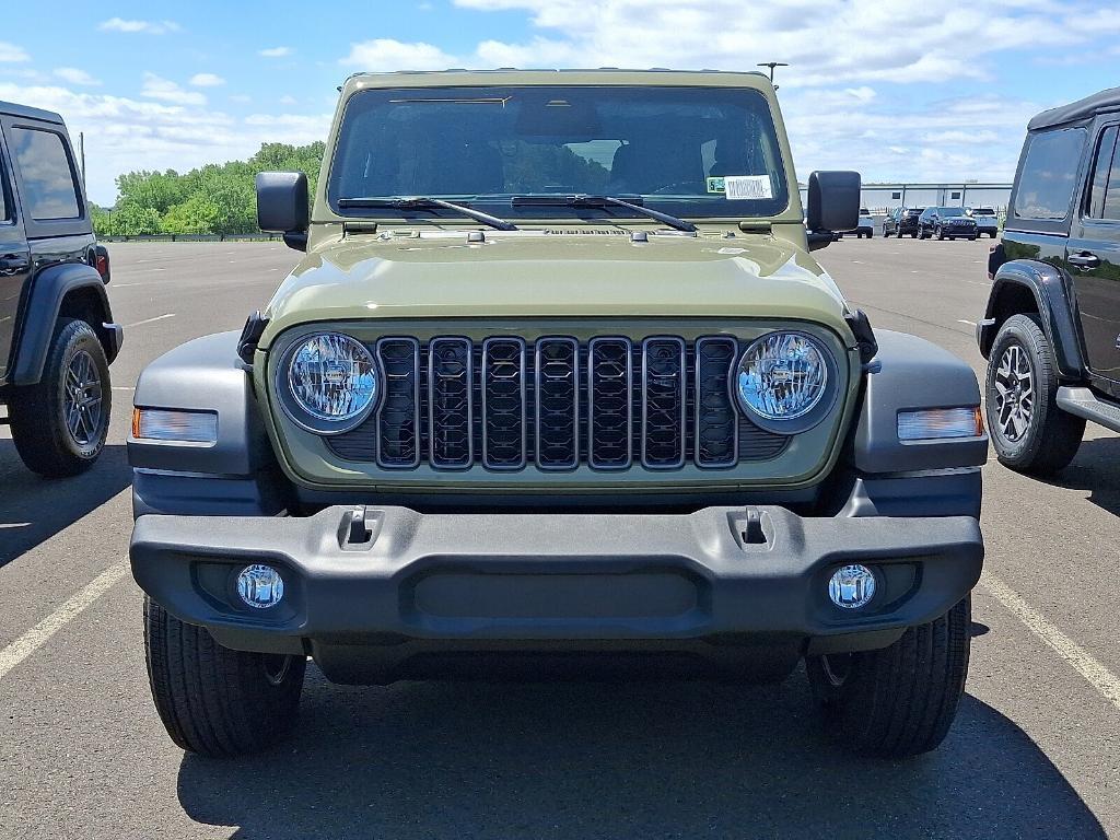 new 2025 Jeep Wrangler car, priced at $45,195