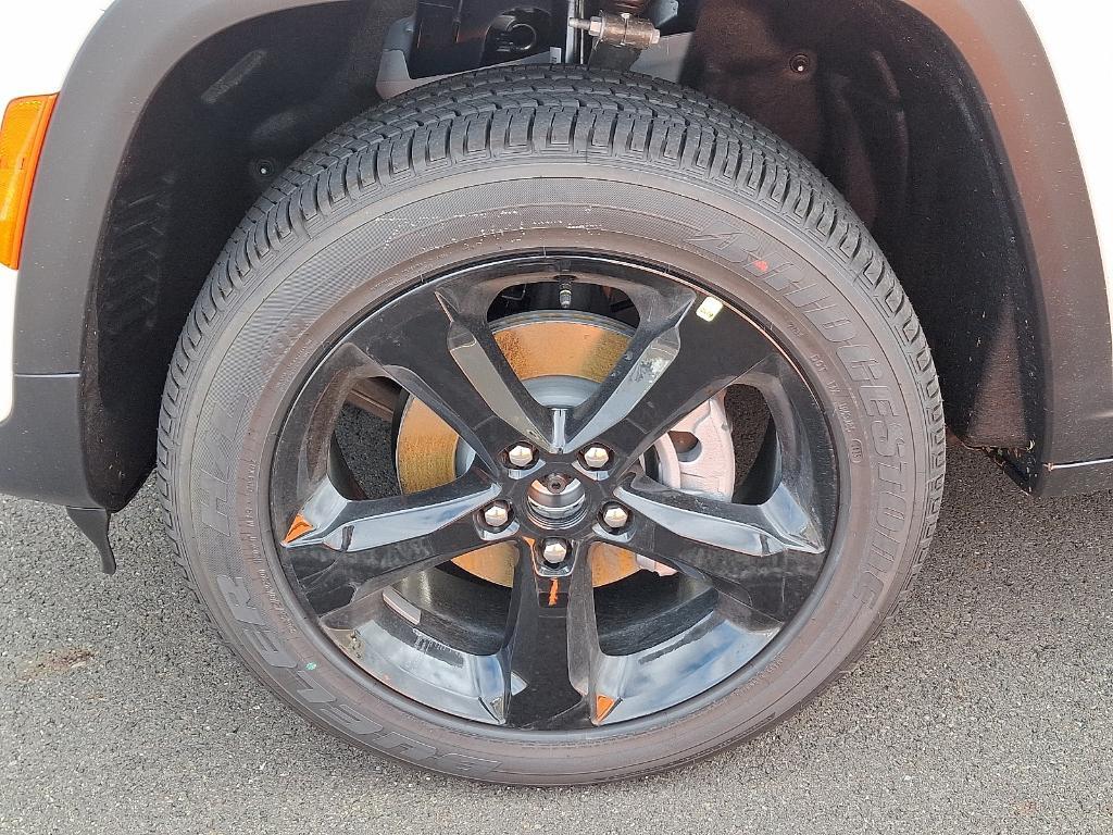 new 2025 Jeep Grand Cherokee car, priced at $42,586