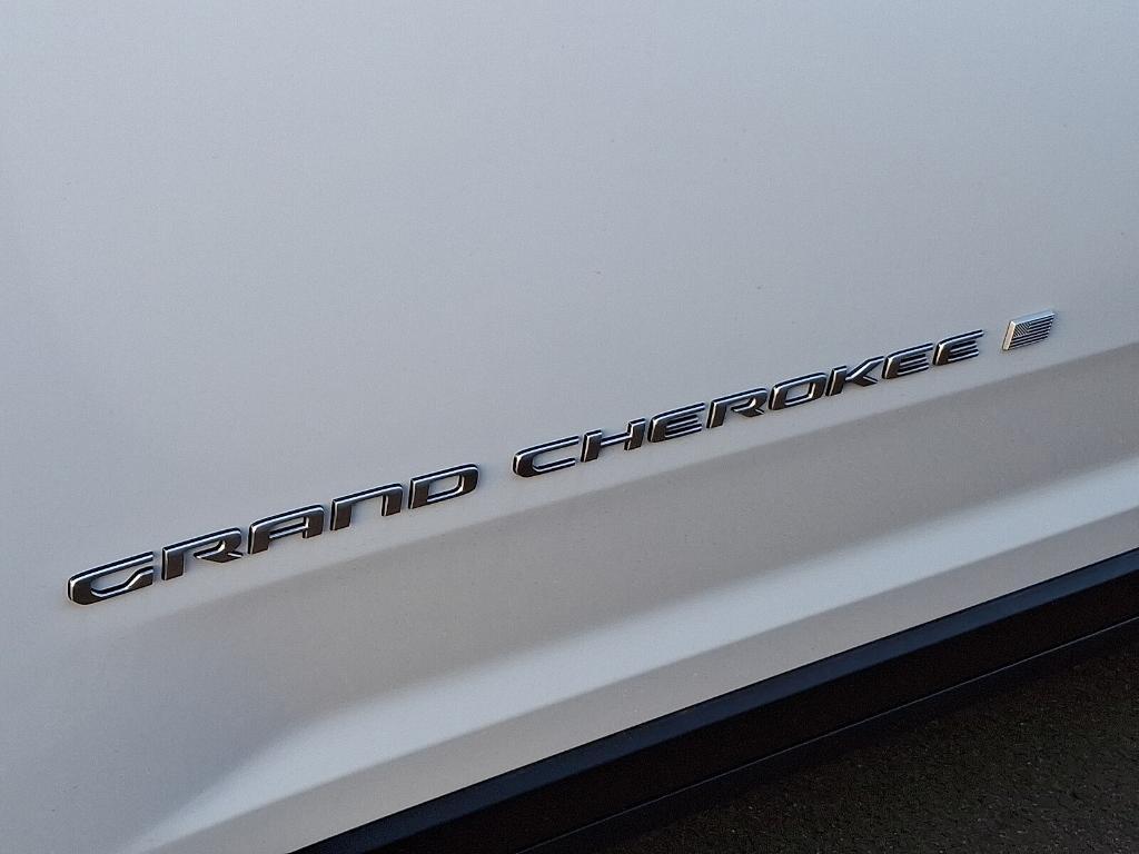 new 2025 Jeep Grand Cherokee L car, priced at $40,165