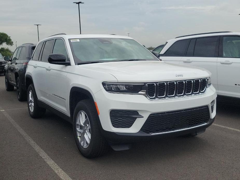 new 2024 Jeep Grand Cherokee car, priced at $36,612