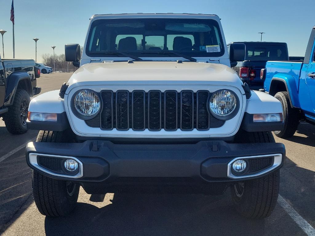 new 2024 Jeep Gladiator car, priced at $46,074