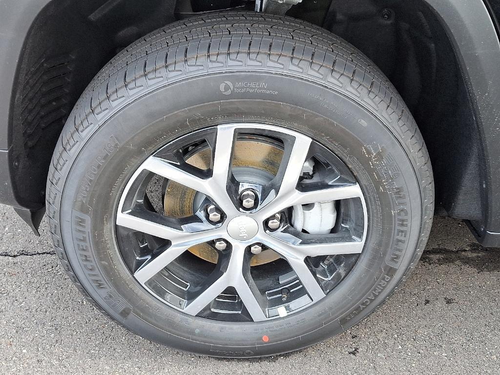 new 2025 Jeep Grand Cherokee car, priced at $41,306