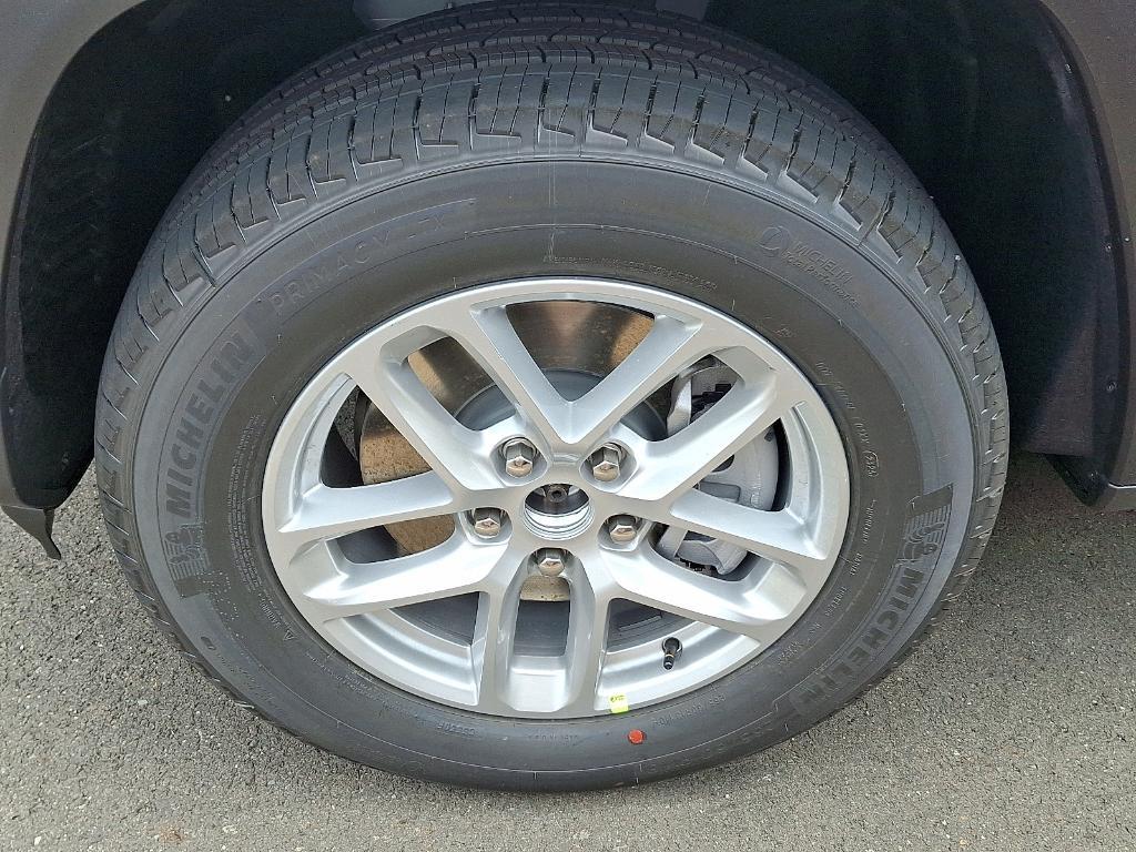 new 2025 Jeep Grand Cherokee L car, priced at $36,111