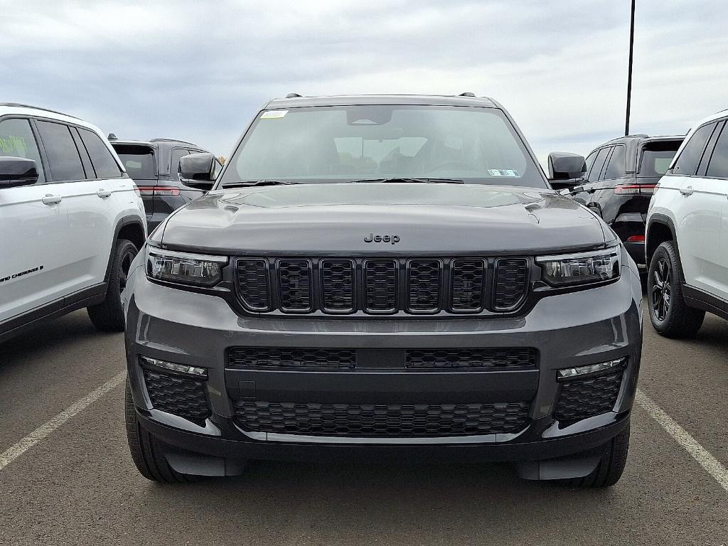 new 2025 Jeep Grand Cherokee L car, priced at $49,666
