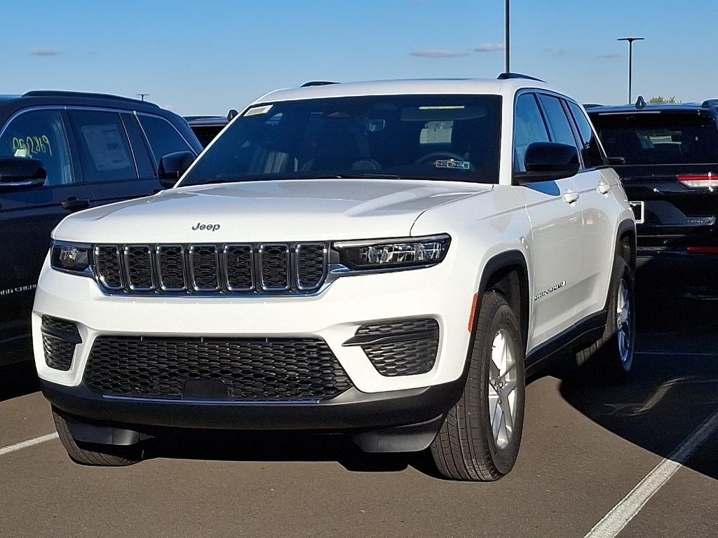 new 2025 Jeep Grand Cherokee car, priced at $37,386