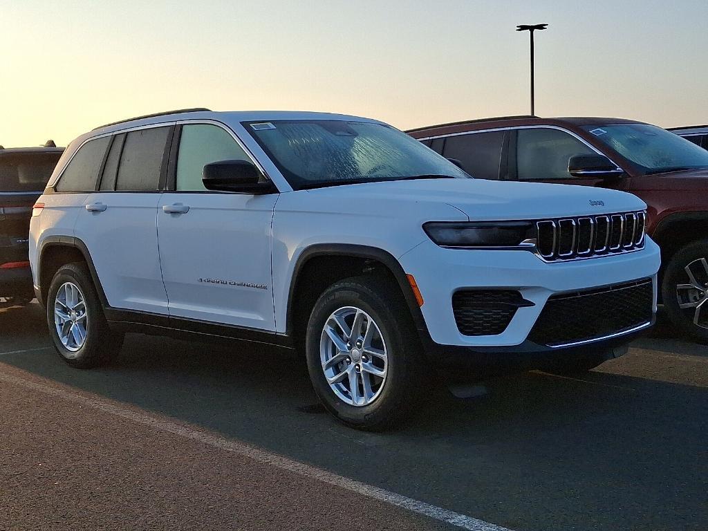new 2025 Jeep Grand Cherokee car, priced at $39,508