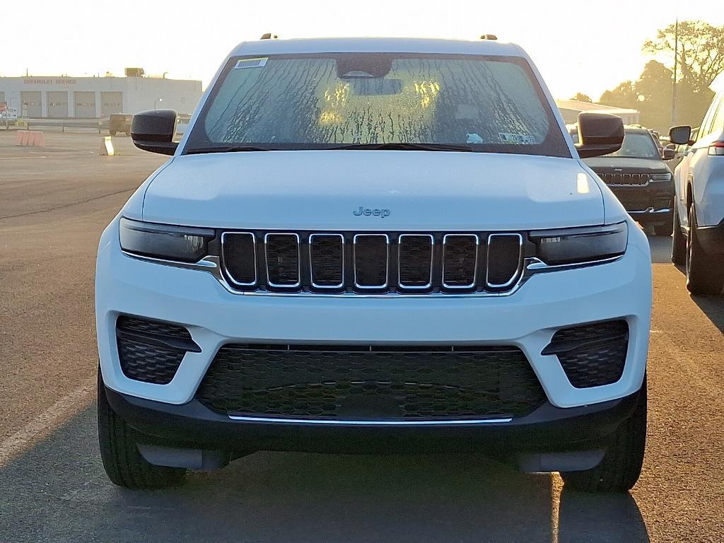 new 2025 Jeep Grand Cherokee car, priced at $38,508
