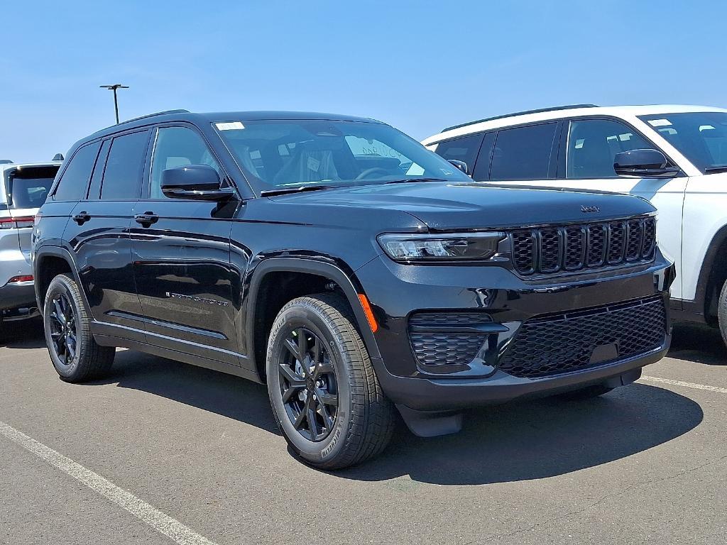 new 2025 Jeep Grand Cherokee car, priced at $40,041