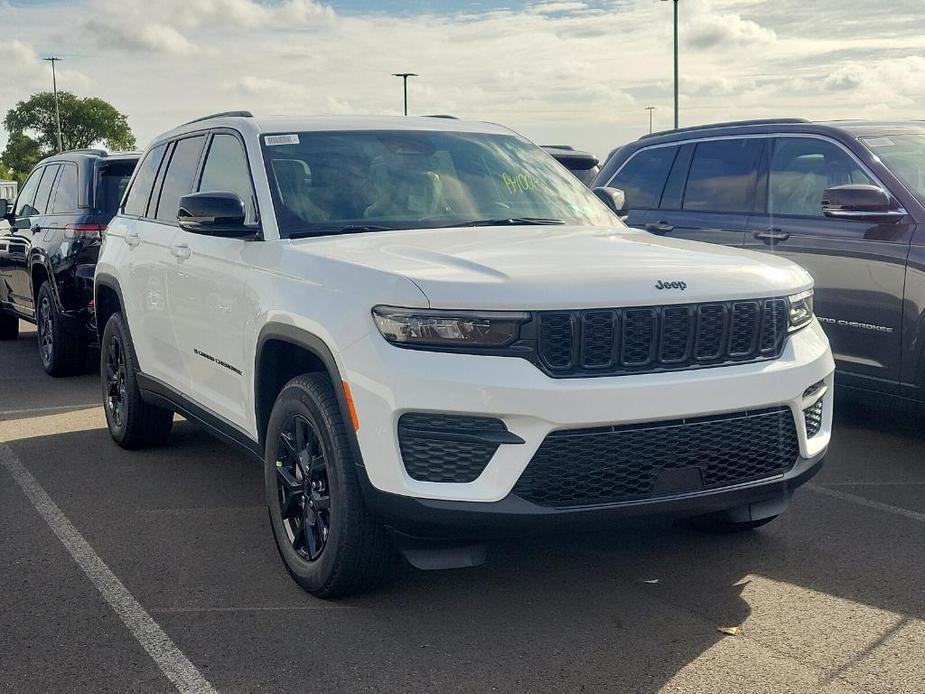 new 2025 Jeep Grand Cherokee car, priced at $44,991