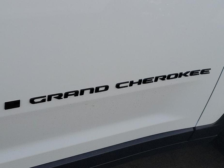 new 2025 Jeep Grand Cherokee car, priced at $44,991