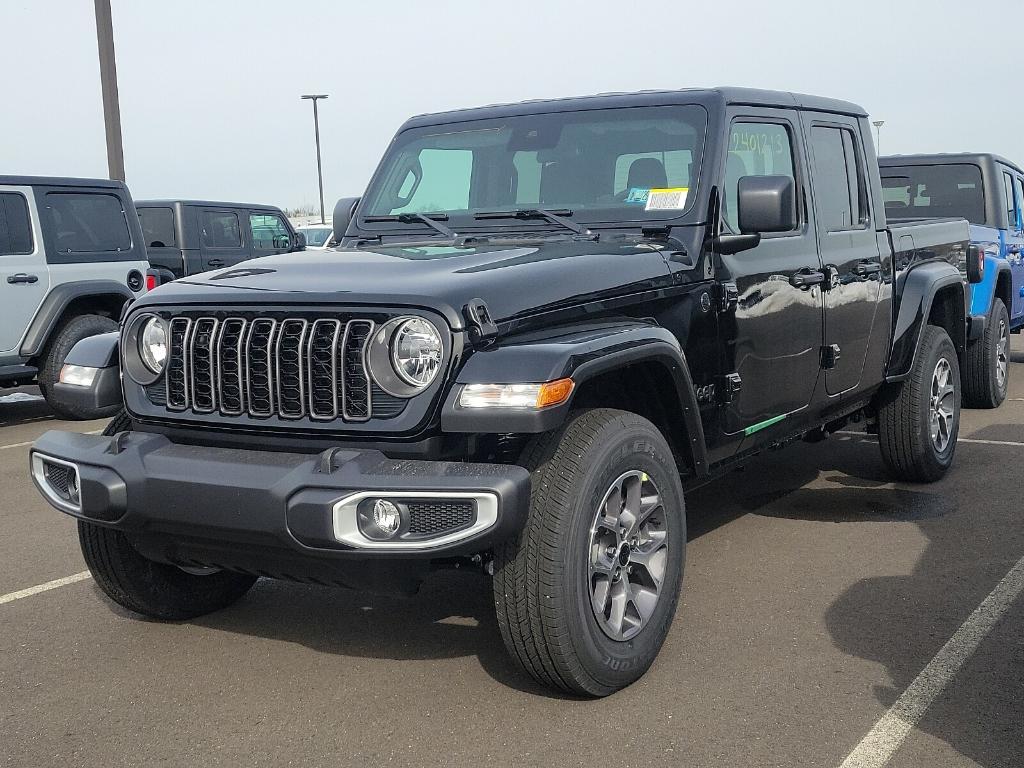 new 2024 Jeep Gladiator car, priced at $44,551