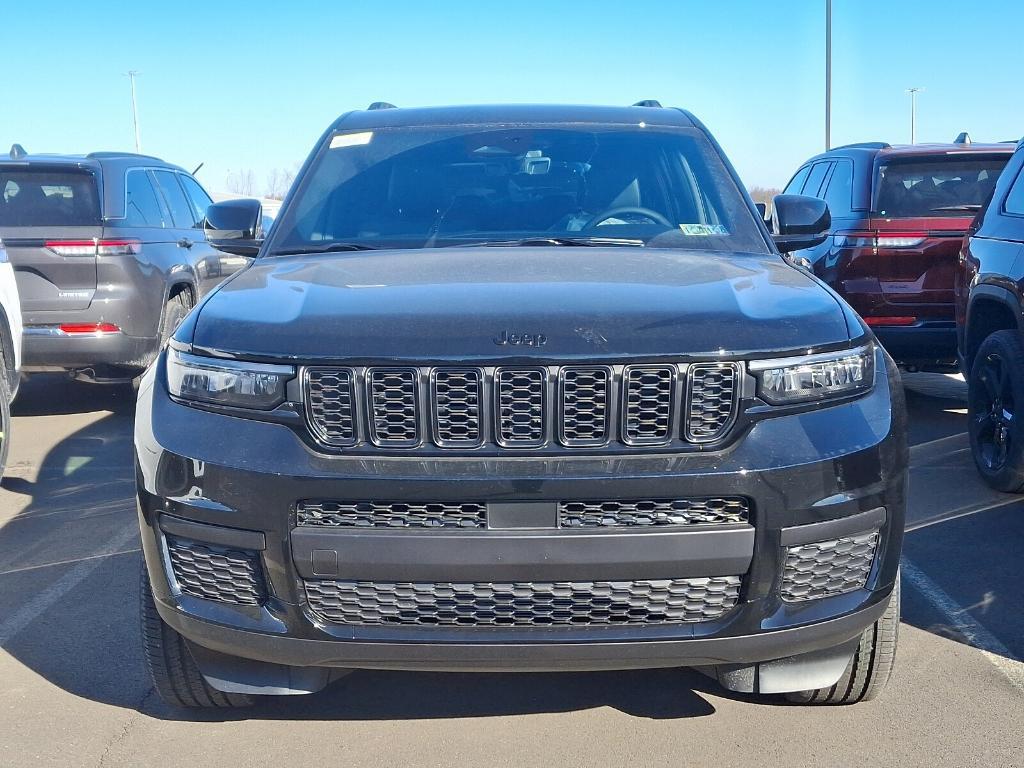 new 2025 Jeep Grand Cherokee L car, priced at $48,006