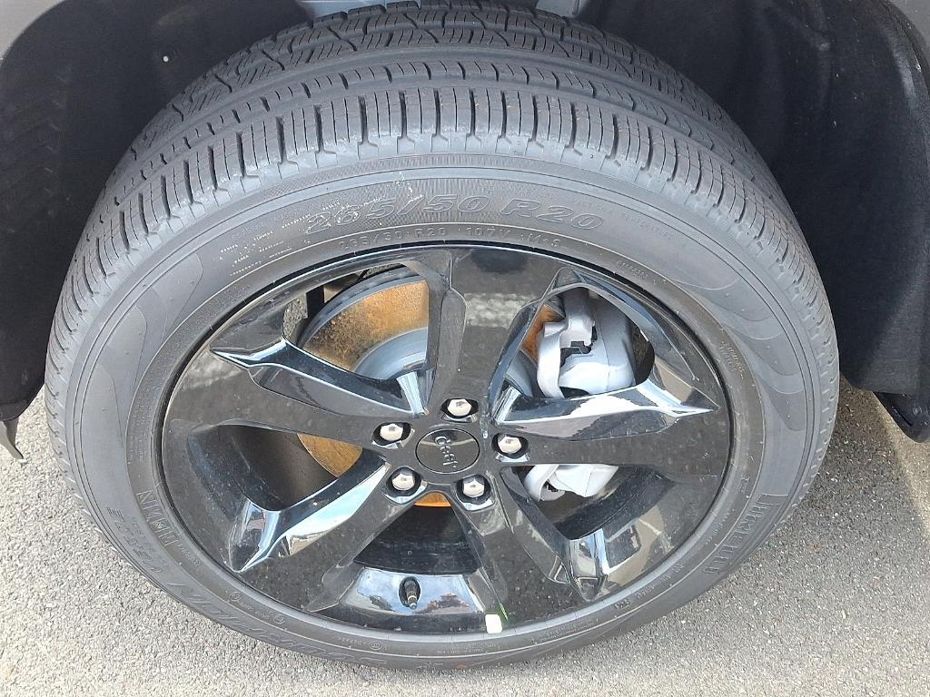 new 2025 Jeep Grand Cherokee car, priced at $45,951