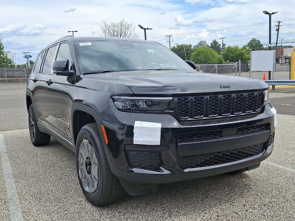 new 2025 Jeep Grand Cherokee L car, priced at $41,311