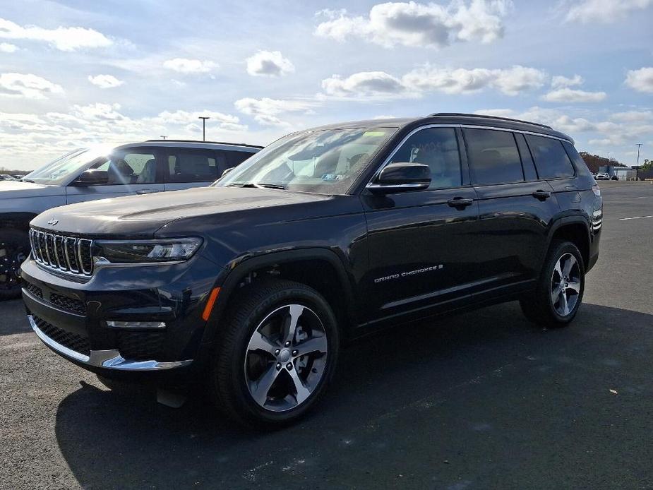 new 2024 Jeep Grand Cherokee L car, priced at $43,481